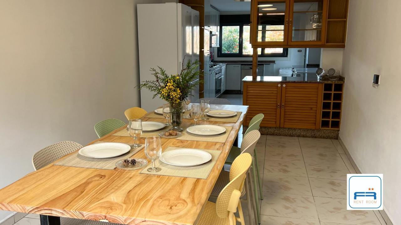 Amplia Casa De 9 Hab, Cabral. Βίλα Βίγκο Εξωτερικό φωτογραφία