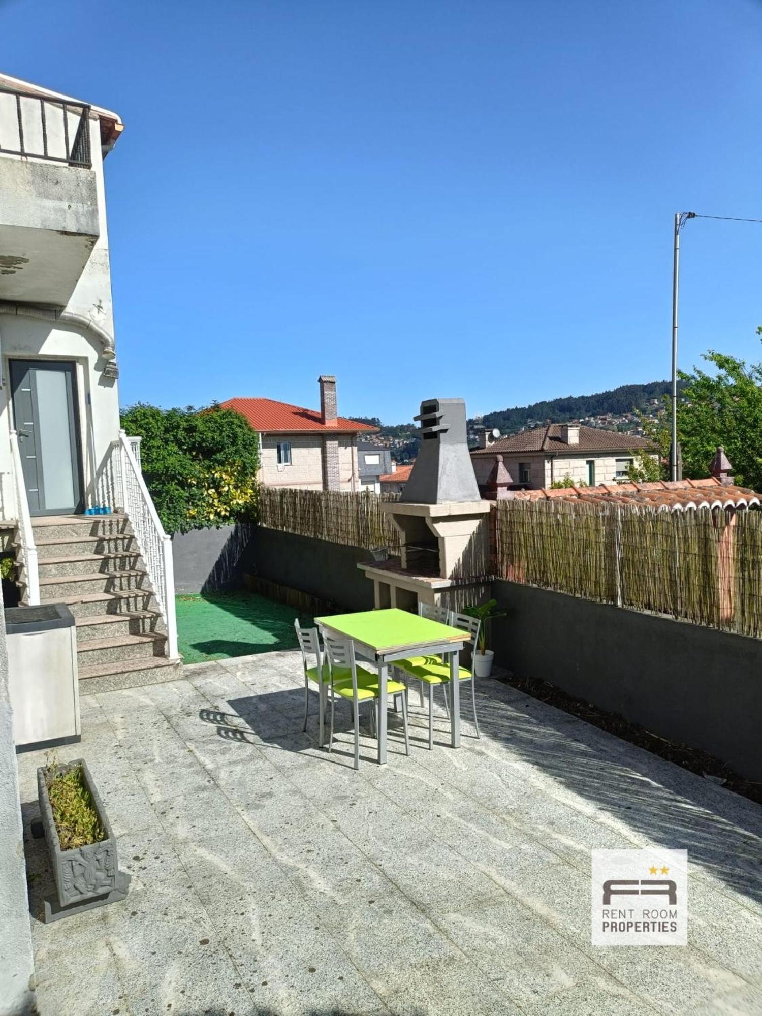 Amplia Casa De 9 Hab, Cabral. Βίλα Βίγκο Εξωτερικό φωτογραφία